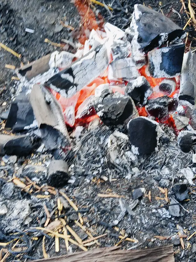 Natural charcoal burning